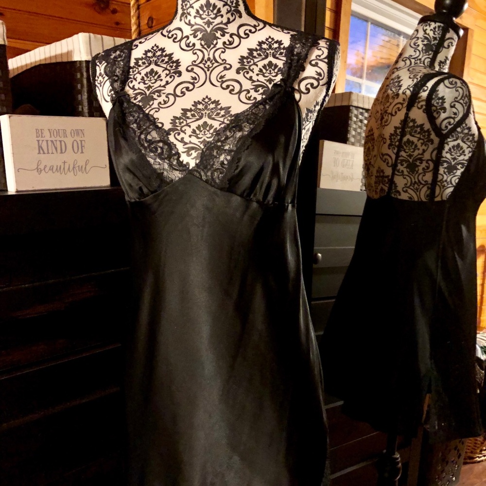 *Victoria’s Secret* Satin-Lace Trim Slip, Size M